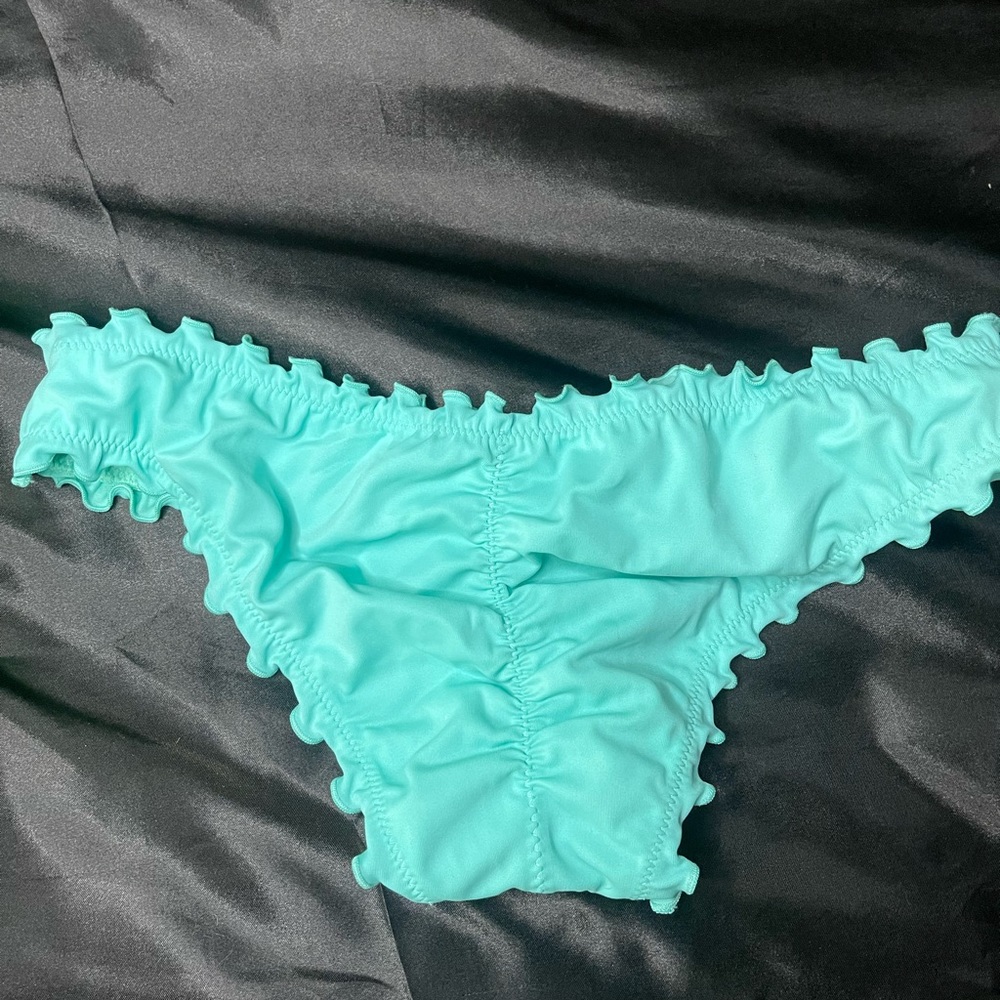 Bikini bottoms